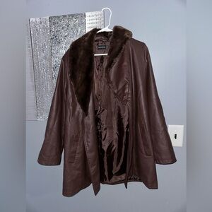 Chocolate Black PU Contrast Faux Fur Belted Short
Jacket